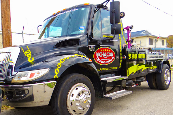 Chacon Towing Medium Duty Tow Truck